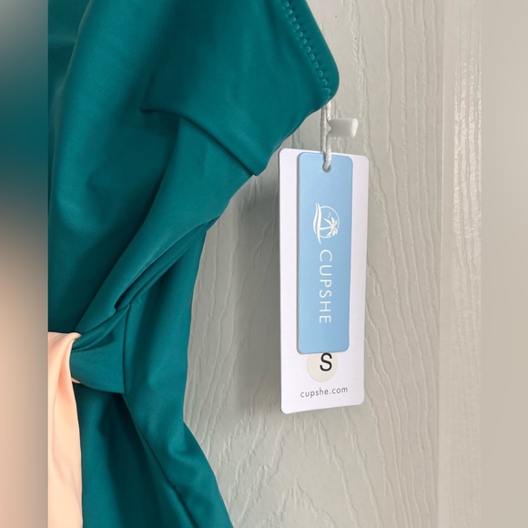 #2- NWT wrap one piece swimsuit cupshe small - Picture 3 of 5